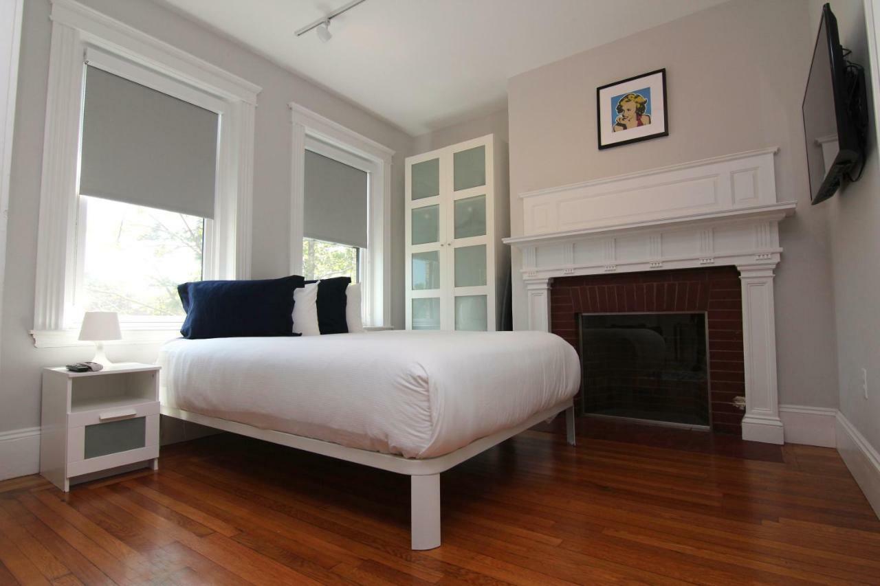 Large Studio W/ Queen And Sofa Bed..#38 Brookline Dış mekan fotoğraf
